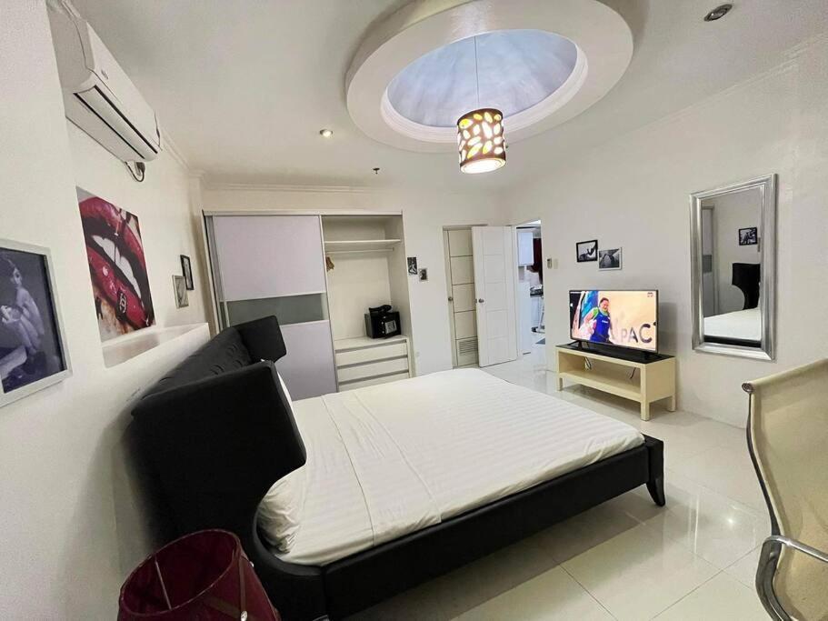 Kandi Big 1 Bedroom King Bed, Free Housekeeping, Wi-Fi Ángeles Exterior foto